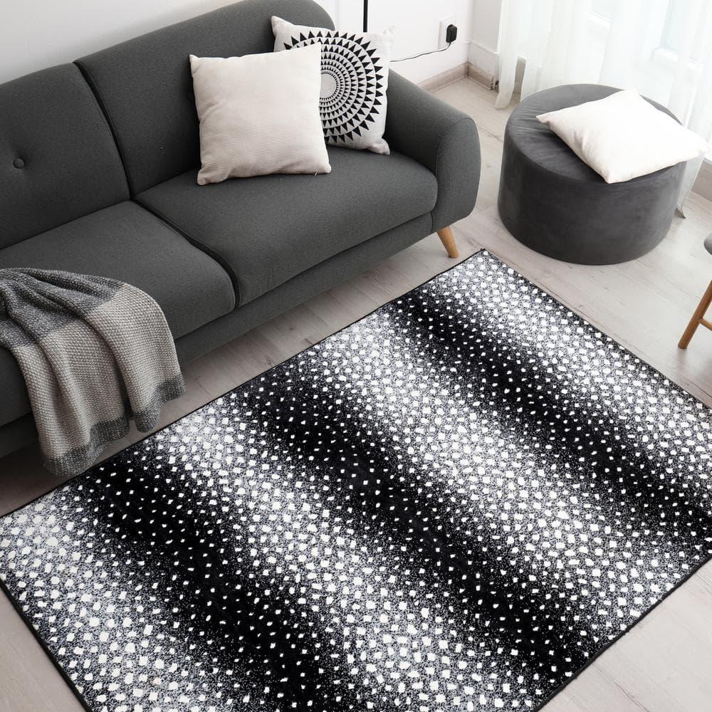3'x 5' Antelope Modern Animal Area Rug, Black/Cream - JONATHAN Y