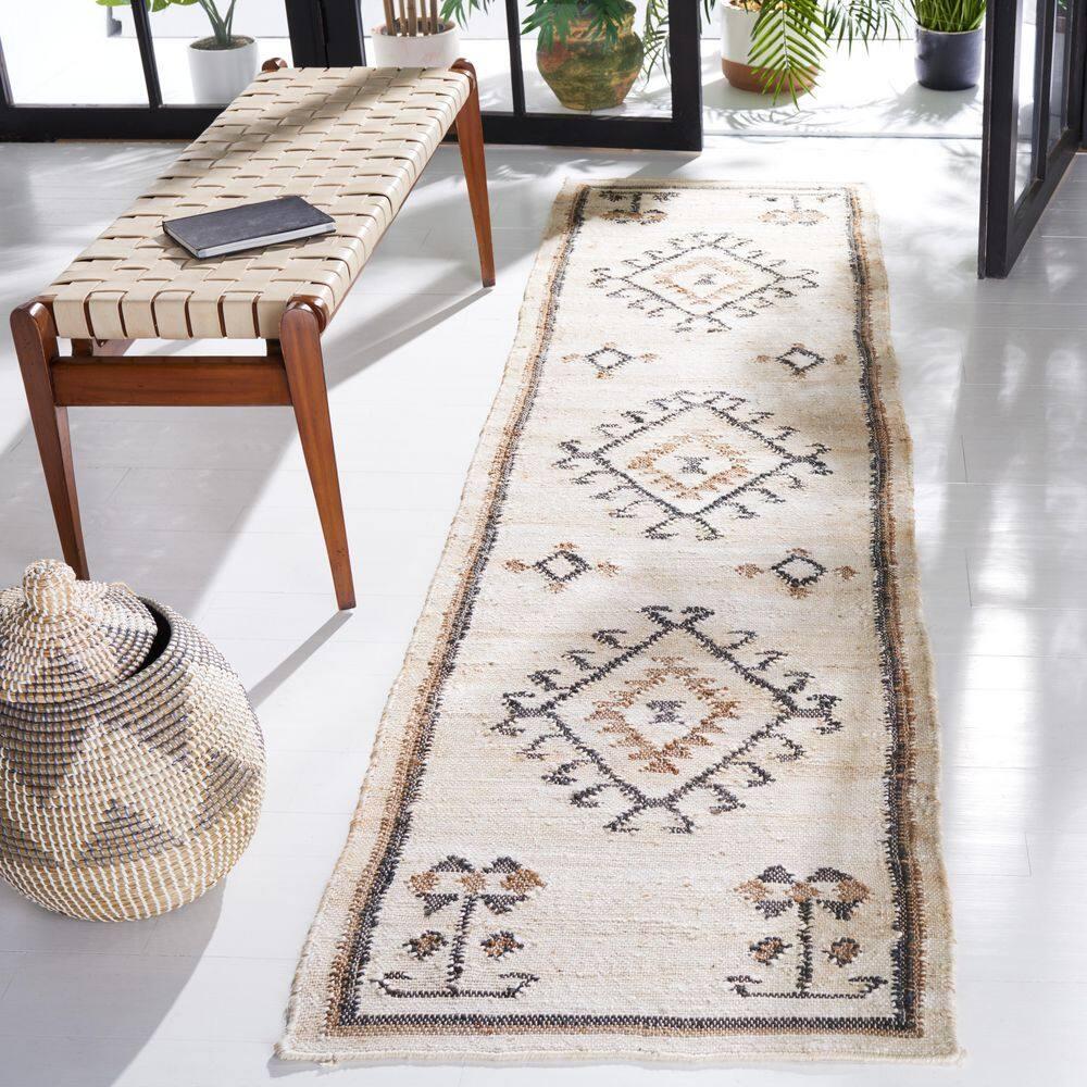 Kilim KLM762 Hand Woven Runner Rug - Ivory/Black - 2'3"x9' - Safavieh.