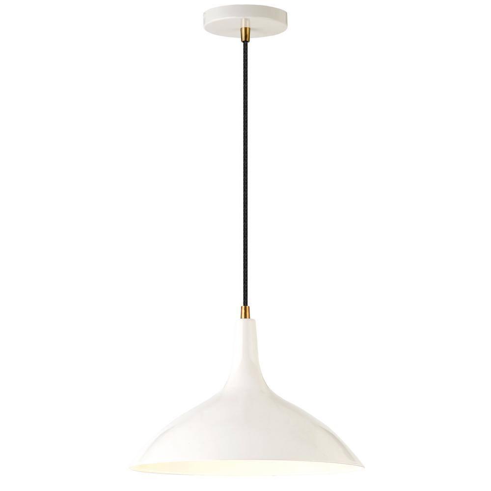 Evelyn&Zoe 14" Pearled White/Brass Metal Pendant