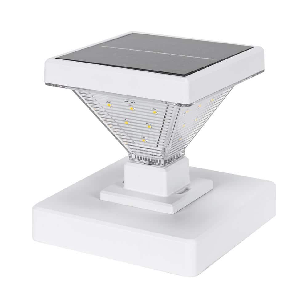 Gama Sonic Luxor Black 4x4 and 5x5 Solar LED Deck Post Cap Light with Warm White and Hi/Lo Mode for Backyard and Wood Fence(2-Pack) (Set of 2)
