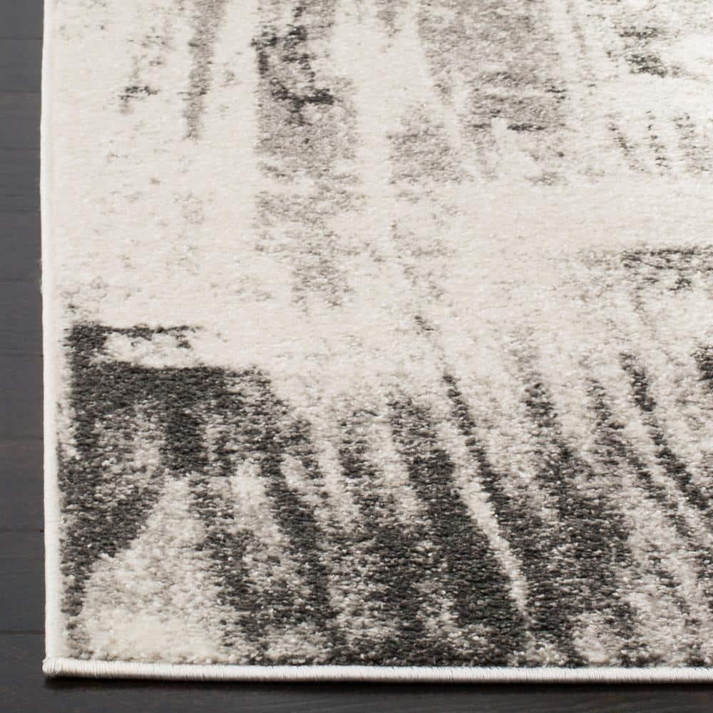 Adirondack ADR133 Machine Made Indoor Accent Rug - Ivory/Grey - 2'-6"x4' - Safavieh