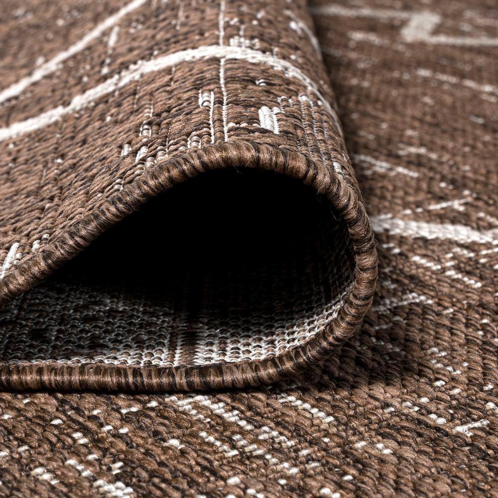 2'x10' Carwa Diamond Trellis Indoor/Outdoor Runner Rug, Brown/Beige - JONATHAN Y