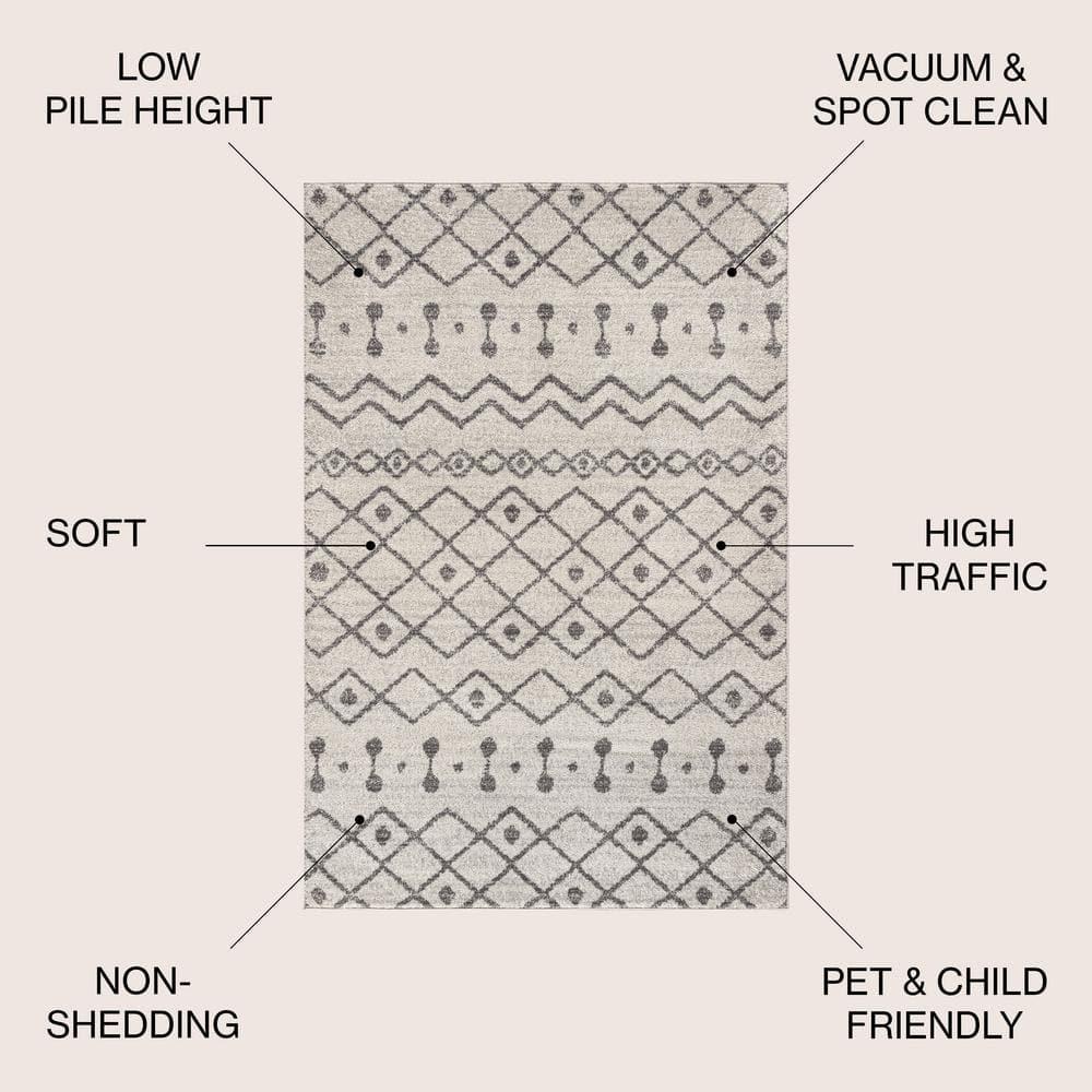 4'x6' Aksil Moroccan Beni Souk Area Rug, Cream/Gray - JONATHAN Y