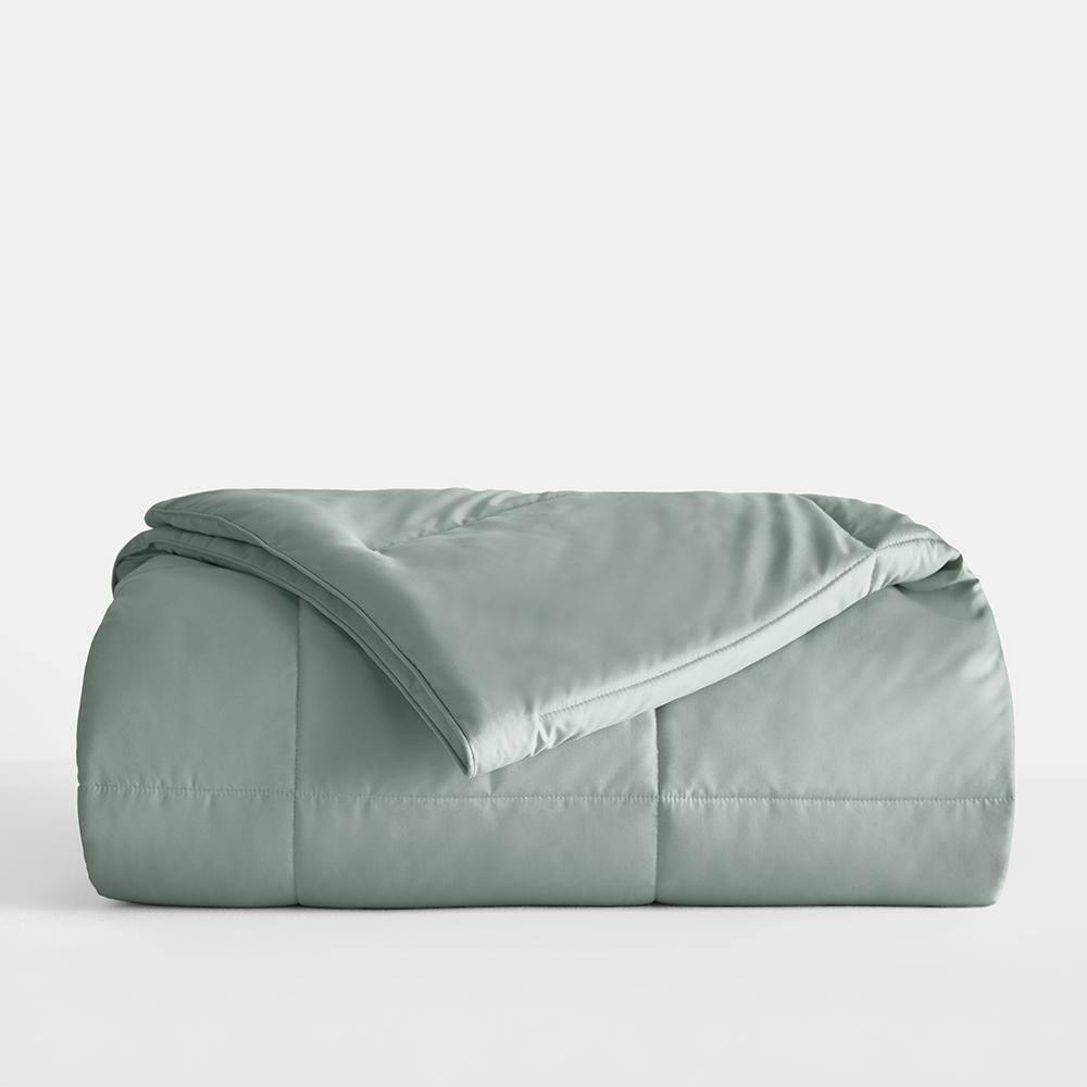 Becky Cameron Becky Cameron Lightweight All Season Down Alternative Comforter