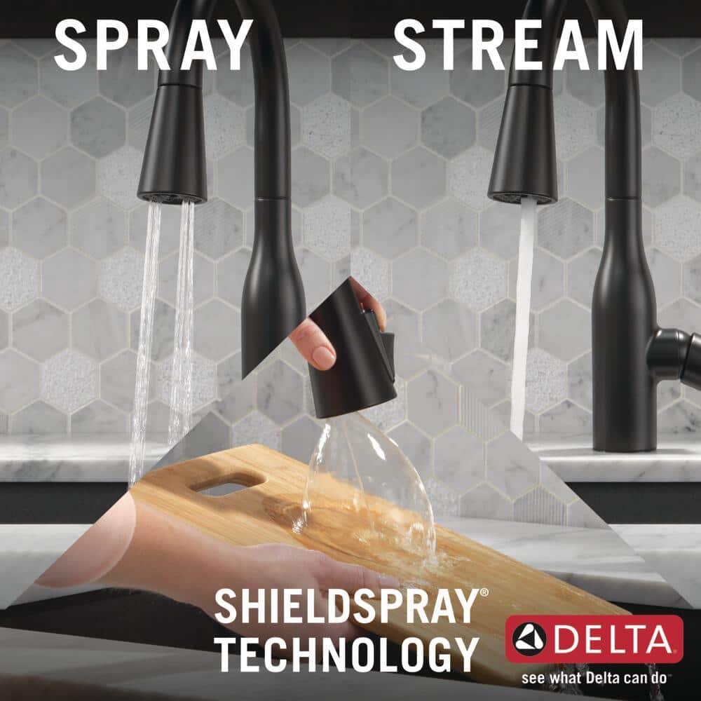Marca Single-Handle Pull-Down Sprayer Kitchen Faucet with ShieldSpray Technology in Matte Black