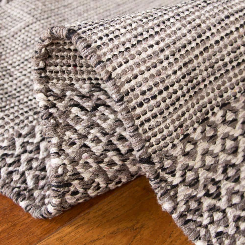 Montauk MTK330 Hand Woven Indoor Area Rug - Ivory/Anthracite - 8'x10' - Safavieh