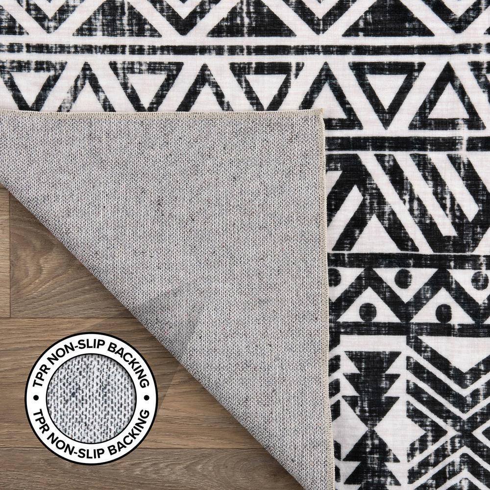 World Rug Gallery Distressed Boho Machine Washable Area Rug - Gray 5' x 7'
