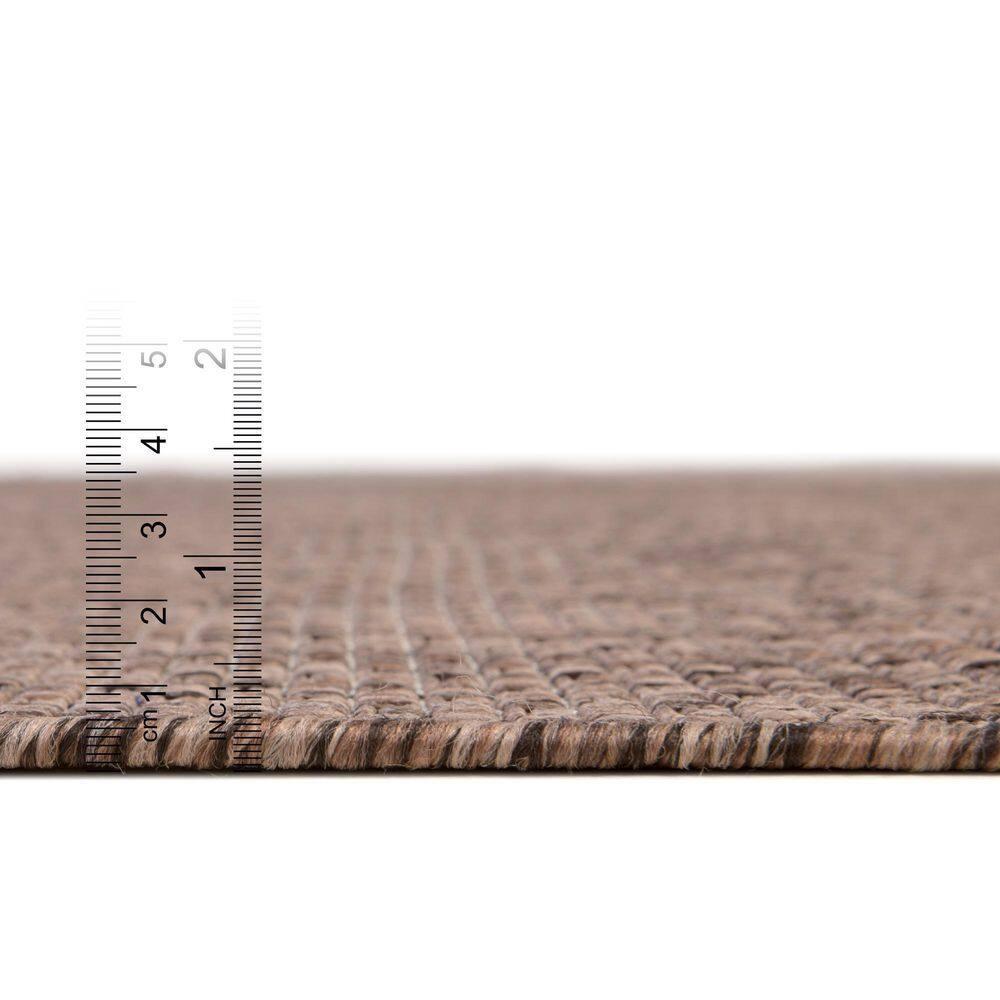 Unique Loom 4' 1 x 6' 1 Rectangle Indoor/Outdoor Solid Light Brown Area Rug