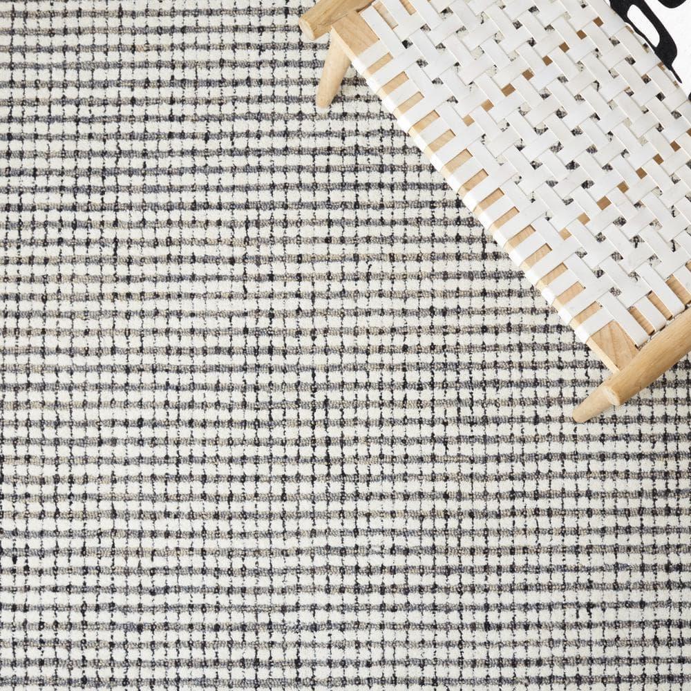 SAFAVIEH Abstract Stephanie Plaid Wool Area Rug, Grey/Ivory, 8' x 10'