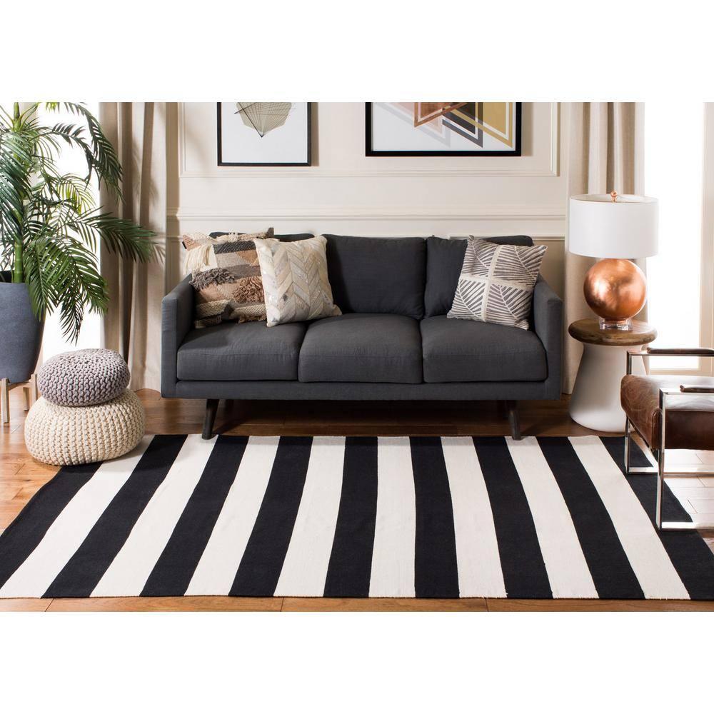 Montauk MTK712 Hand Woven Indoor Accent Rug - Black/Ivory - 3'x5' - Safavieh