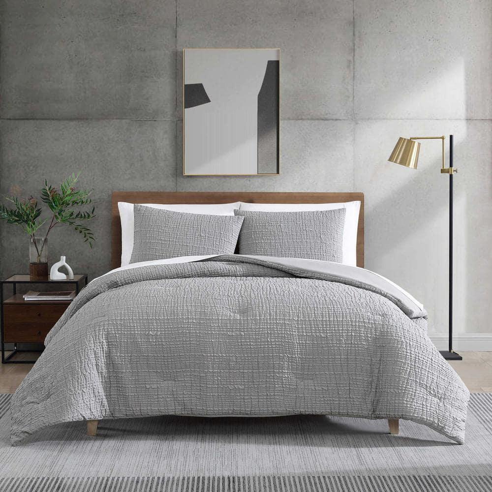 Kenneth Cole Serenity Wavy Lines Grey 3 Piece Comforter Set- Full/Queen