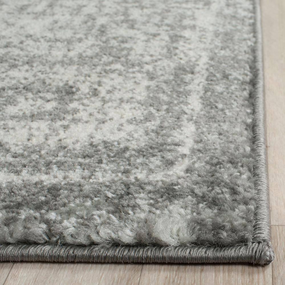 Evoke EVK270 Power Loomed Area Rug Grey / Ivory 5'-3" X 7'-6" - Safavieh.