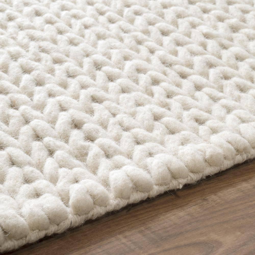 nuLOOM 3x5 Penelope Wool Braided Handmade Area Rug, Off White, Solid Rustic Farmhouse Style, For Bedroom, Living Room, Hallway, Entryway