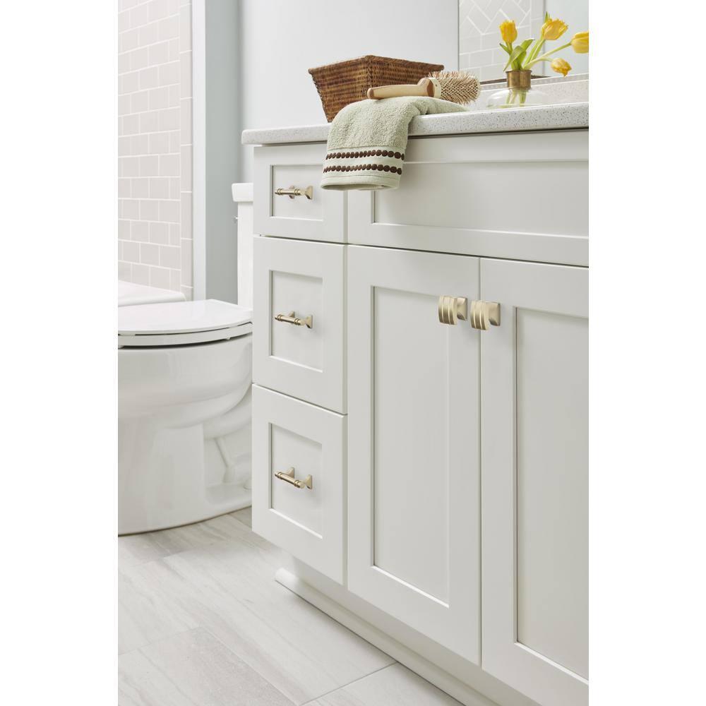 Davenport 1 3/16" Length Square Knob