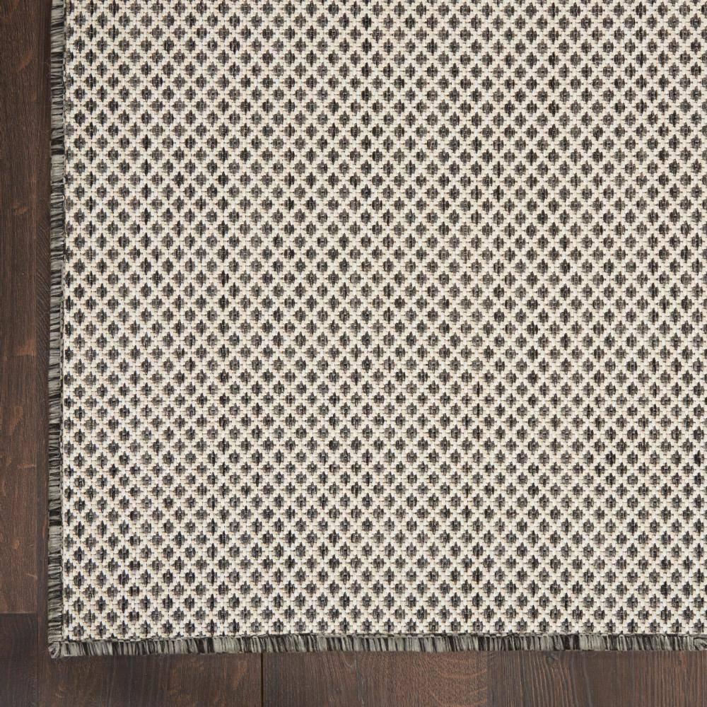 Beachcrest Home™ Rectangle Hartigan Geometric Machine Tufted Polypropylene Plastic Indoor / Outdoor Area Rug in Gray