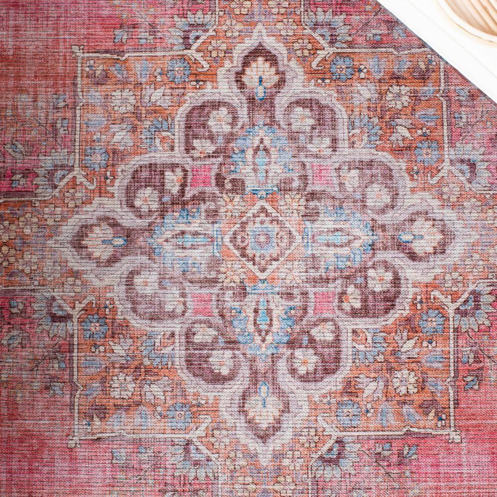 SAFAVIEH Serapi Collection SEP580U Pink / Beige Rug