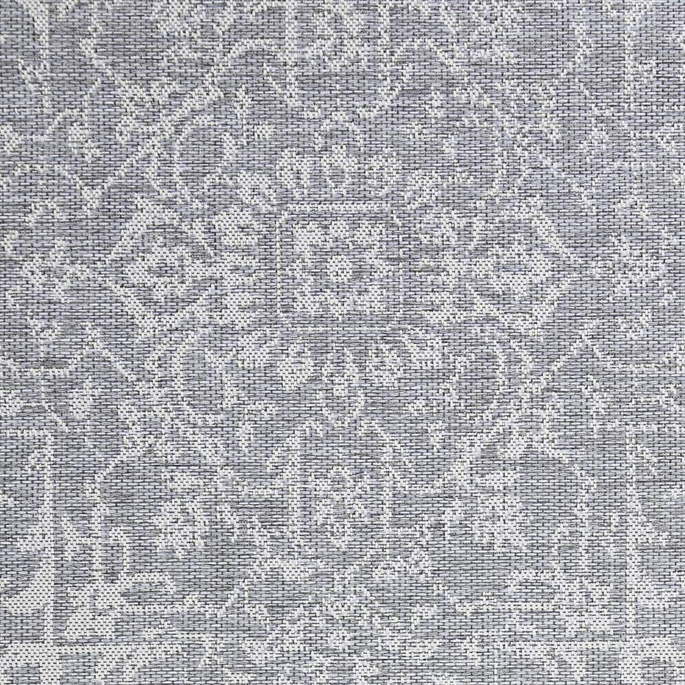 Couristan Monte Carlo Palmette Indoor/Outdoor Area Rug, 5'3" x 7'6", Grey-Ivory