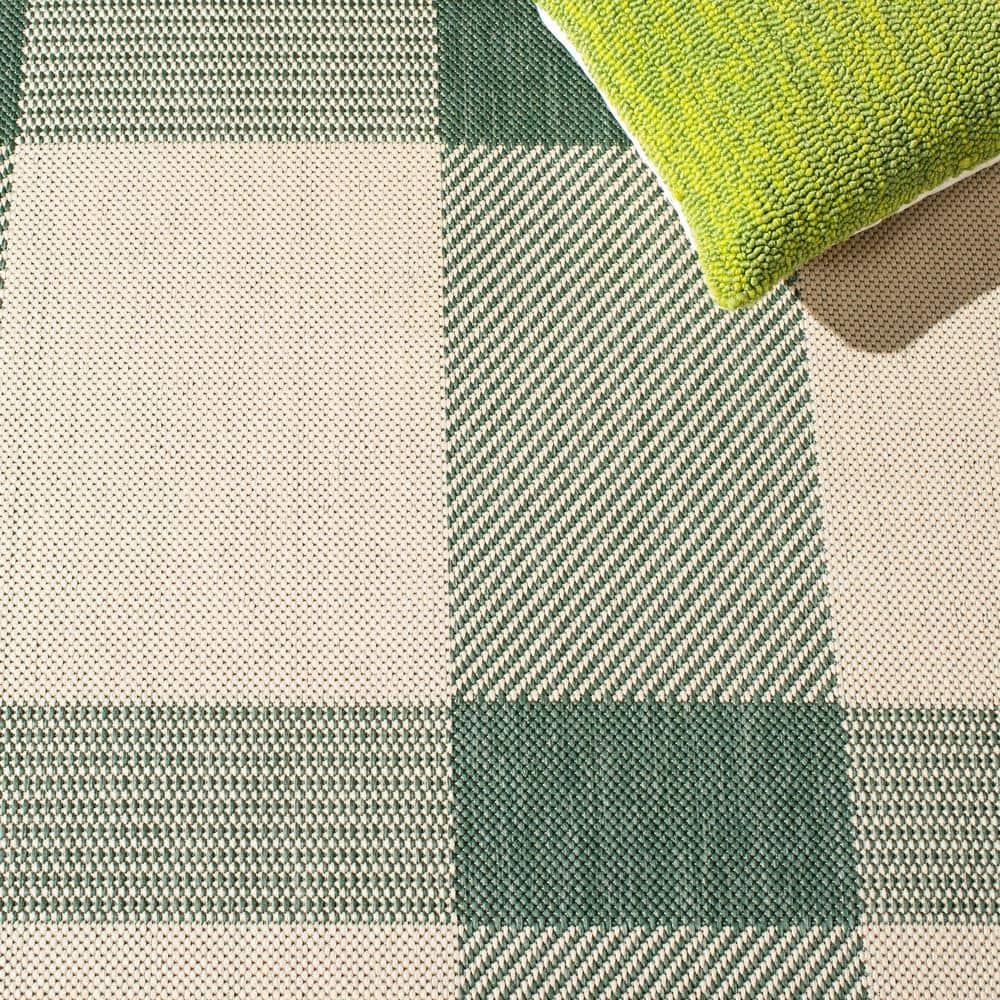 Courtyard CY6201 Power Loomed Indoor/Outdoor Runner Rug - Green/Beige - 2'3"x6'7" - Safavieh.