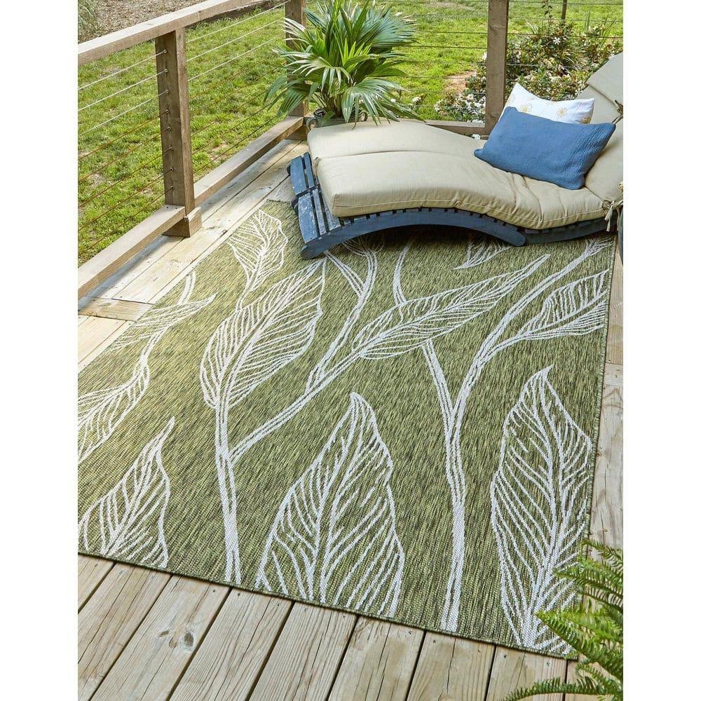 Unique Loom 5' 1 x 8' 0 Rectangle Indoor/Outdoor Botanical Green Area Rug