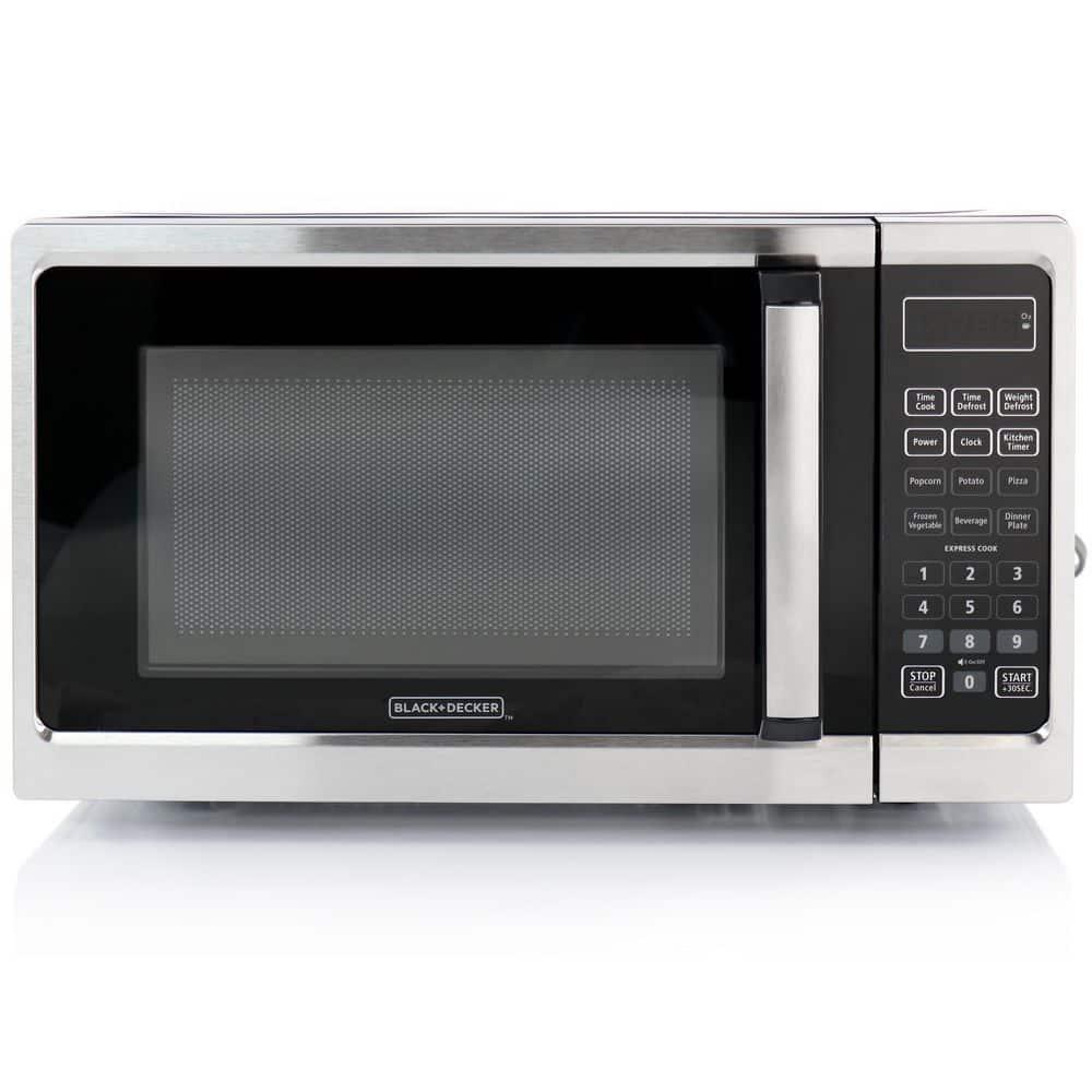 Black+Decker 0.7 Cubic Feet 700 Watt Countertop Microwave