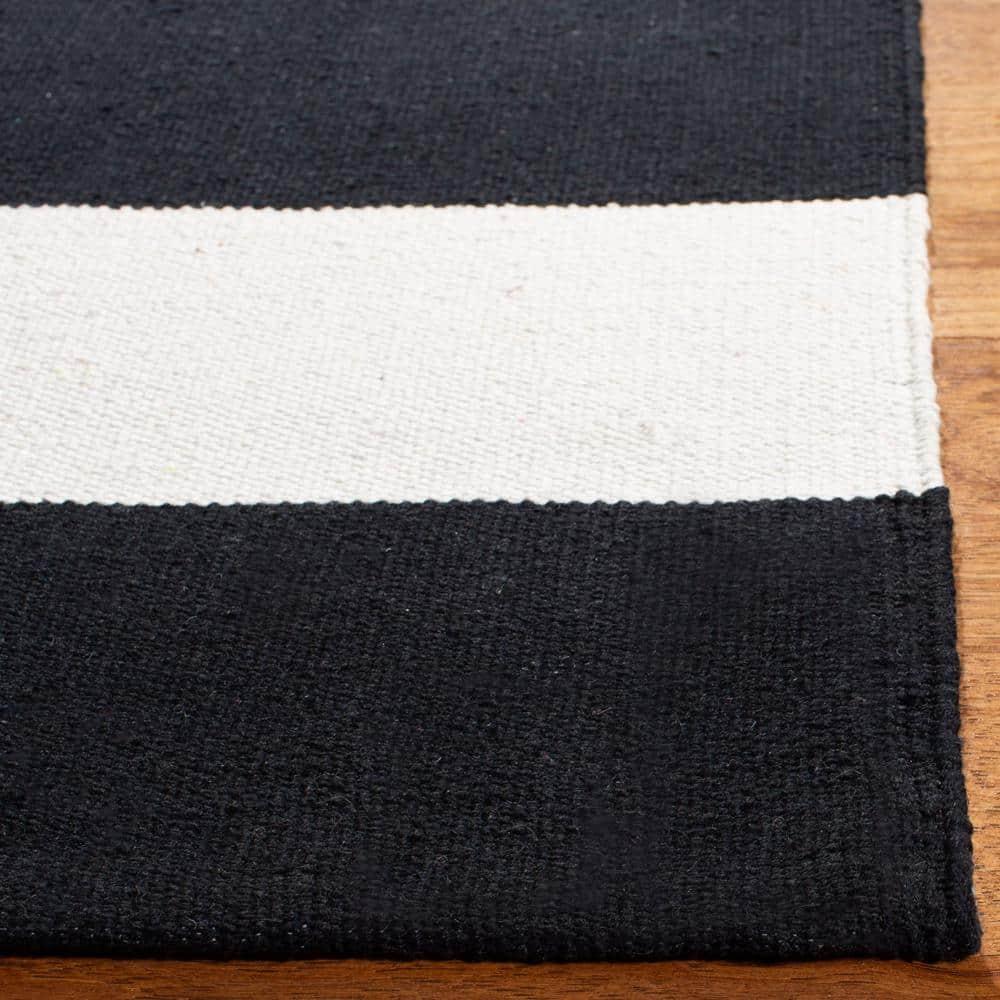 Montauk MTK712 Hand Woven Indoor Area Rug - Black/Ivory - 8'x10' - Safavieh