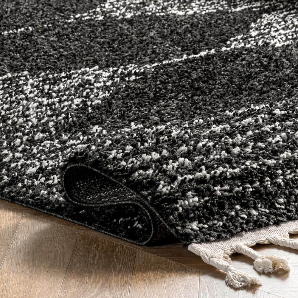 Nuloom Bria Geometric 3x5 Accent Shag Indoor Area Rug for Living Room Bedroom Dining Room Nursery Entryway, Black/Ivory