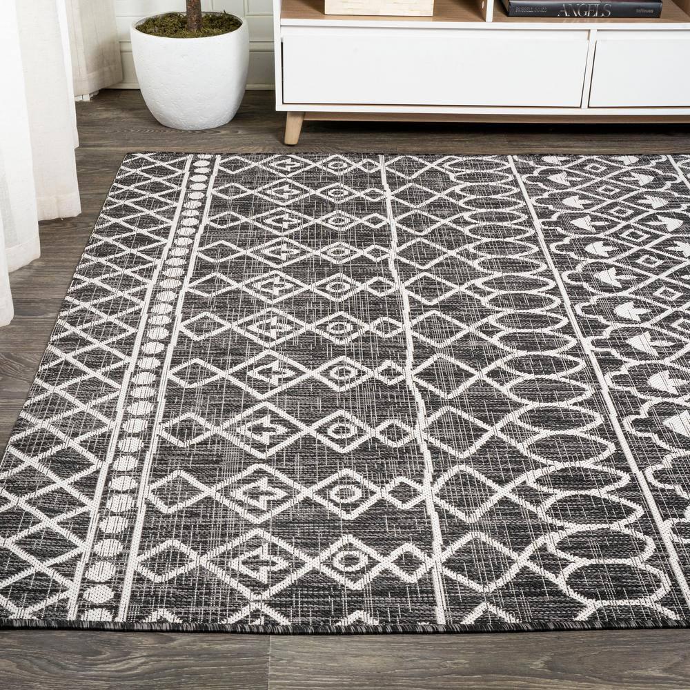 3'x5' Kafel Modern Bohemian Indoor/Outdoor Area Rug, Black/Ivory - JONATHAN Y