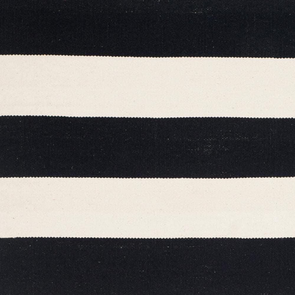 Montauk MTK712 Hand Woven Indoor Accent Rug - Black/Ivory - 3'x5' - Safavieh