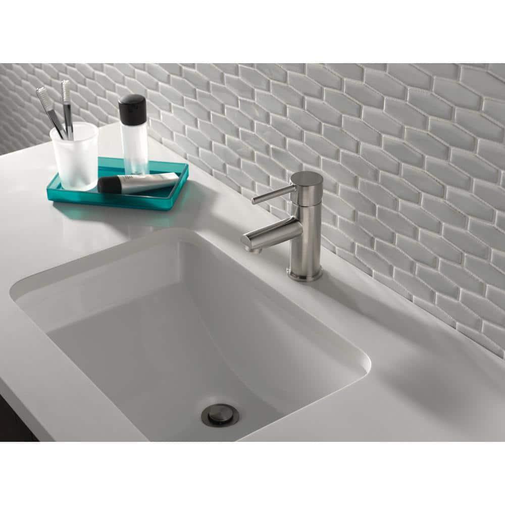 Trinsic Single Hole Bathroom Faucet with Drain Assembly, Single Handle Bathroom Sink Faucet