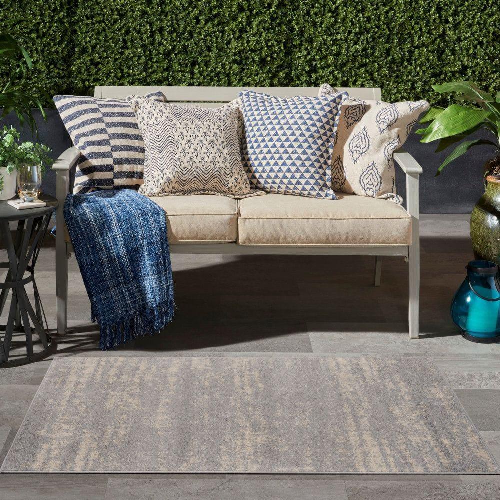 Nourison Essentials 3' x 5' Grey/Beige Modern Indoor/Outdoor Rug