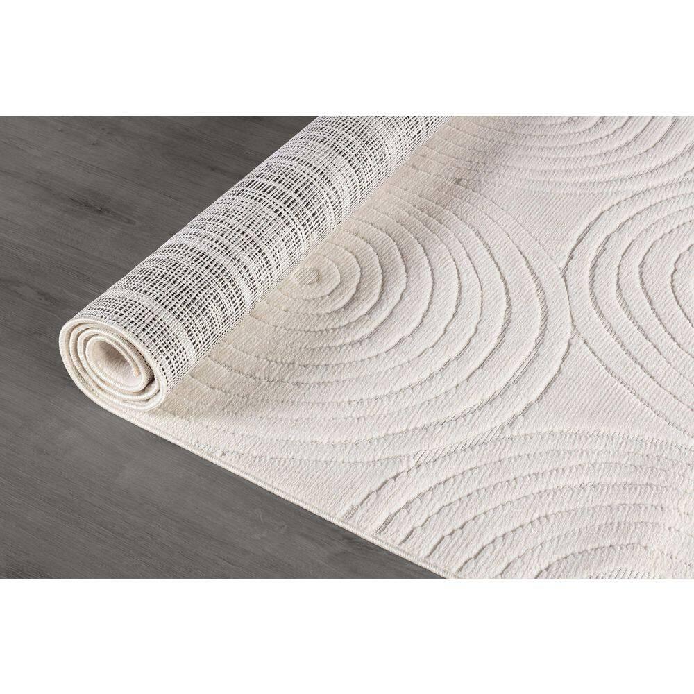 Cloudy Touch White 5 x 7 ft. Circular Indoor Area Rug
