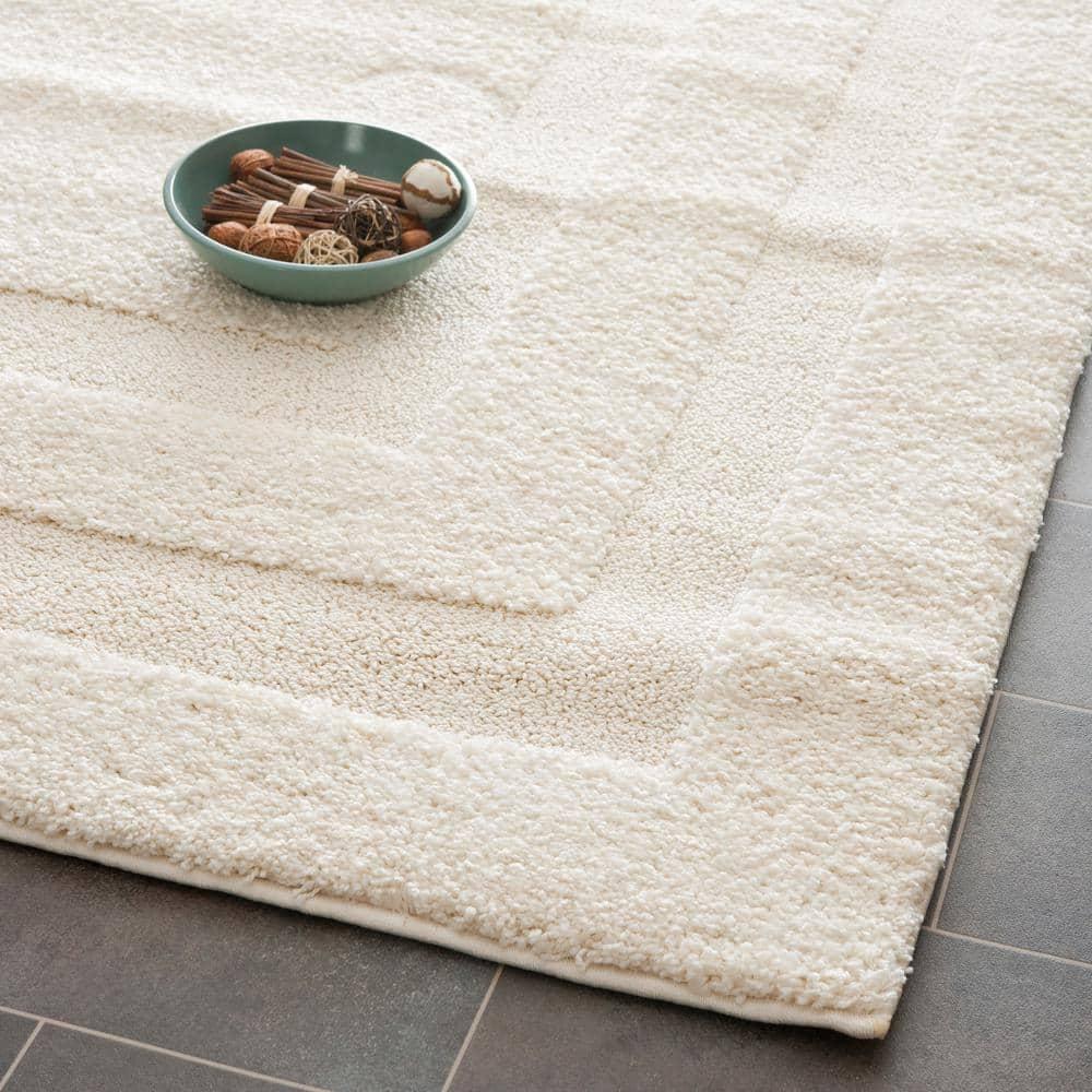 Florida Shag SG454 Power Loomed Indoor Area Rug - Creme/Creme - 6'x9' - Safavieh.
