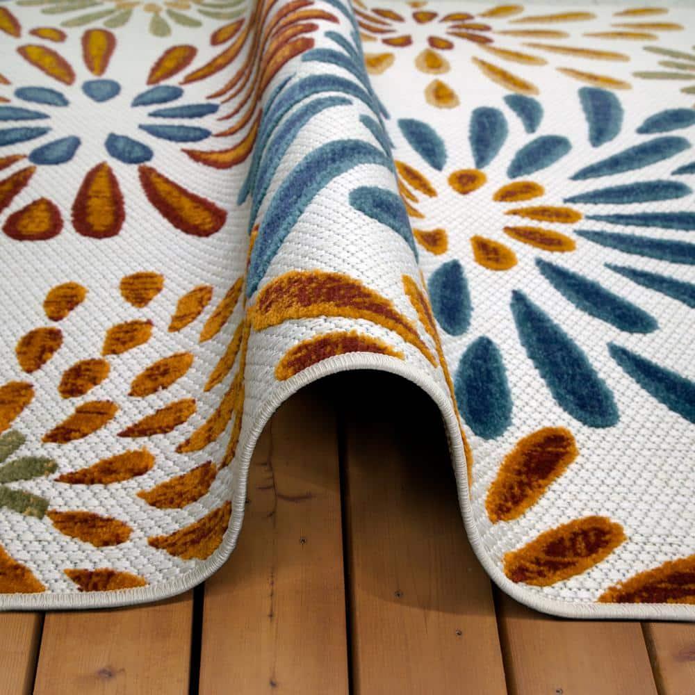 Leick Home Beam Multicolor Flower Rectangle Indoor/Outdoor Area Rug, 5'3" x 7'
