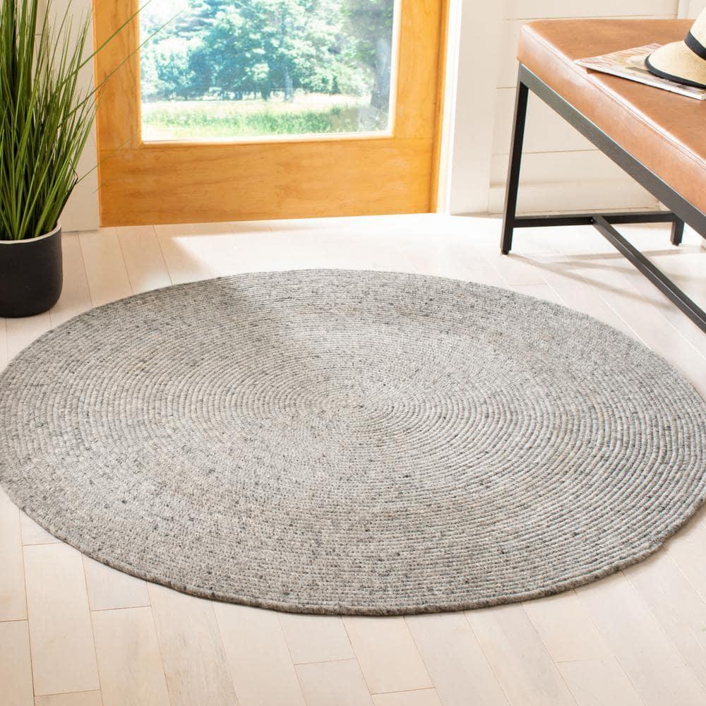 Braided BRD901 Hand Woven Indoor Area Rug - Grey - 4' Round - Safavieh