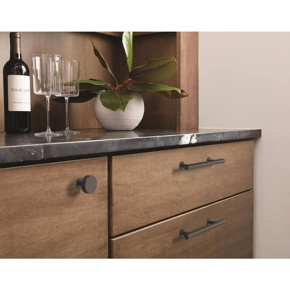 Radius Bar Pull