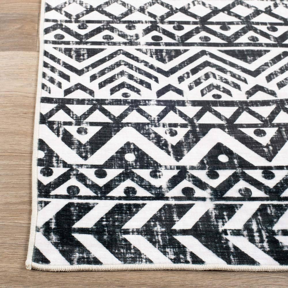 World Rug Gallery Distressed Boho Machine Washable Area Rug - Gray 5' x 7'