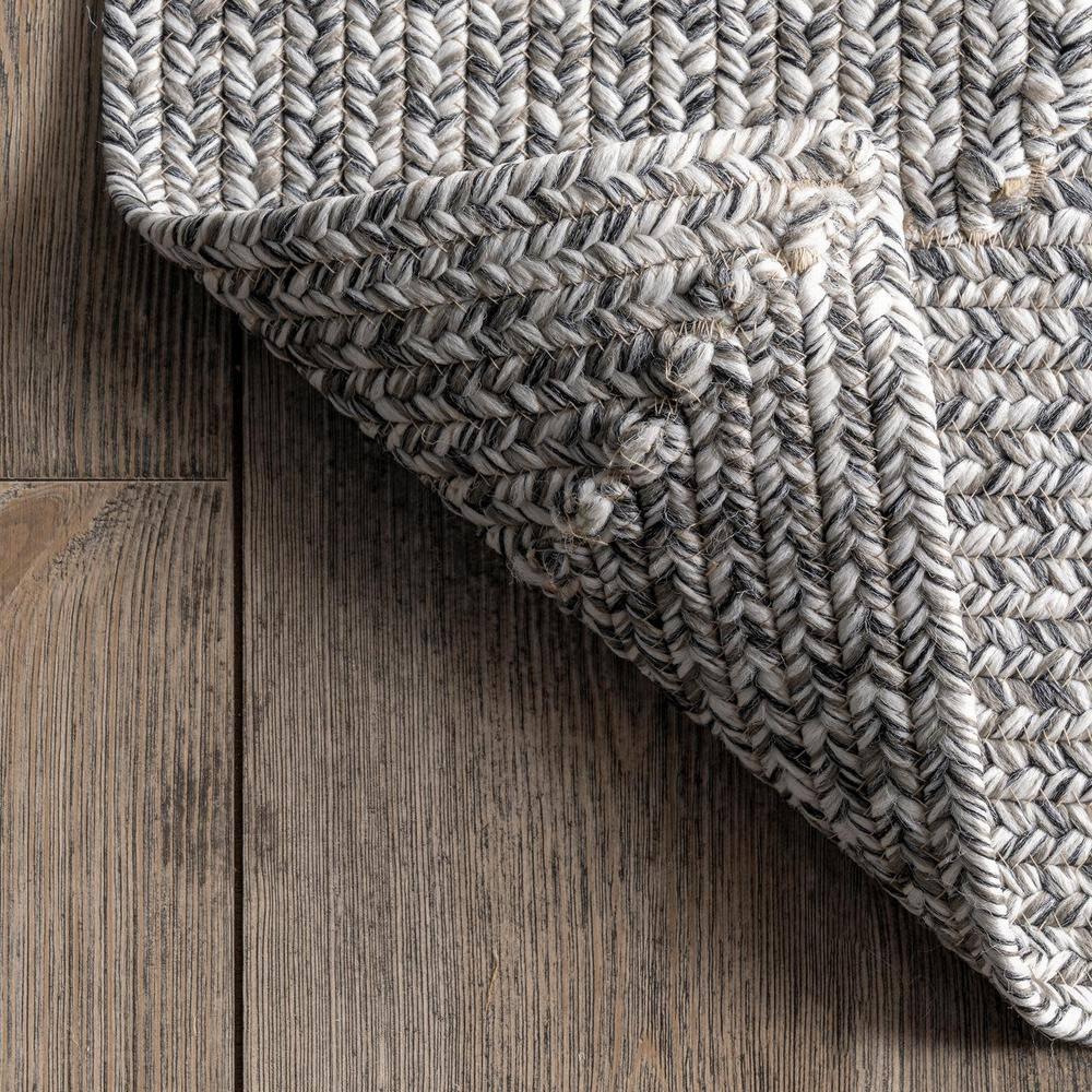 nuLOOM Wynn Braided Indoor/Outdoor Area Rug, 2' x 3', Salt and Pepper