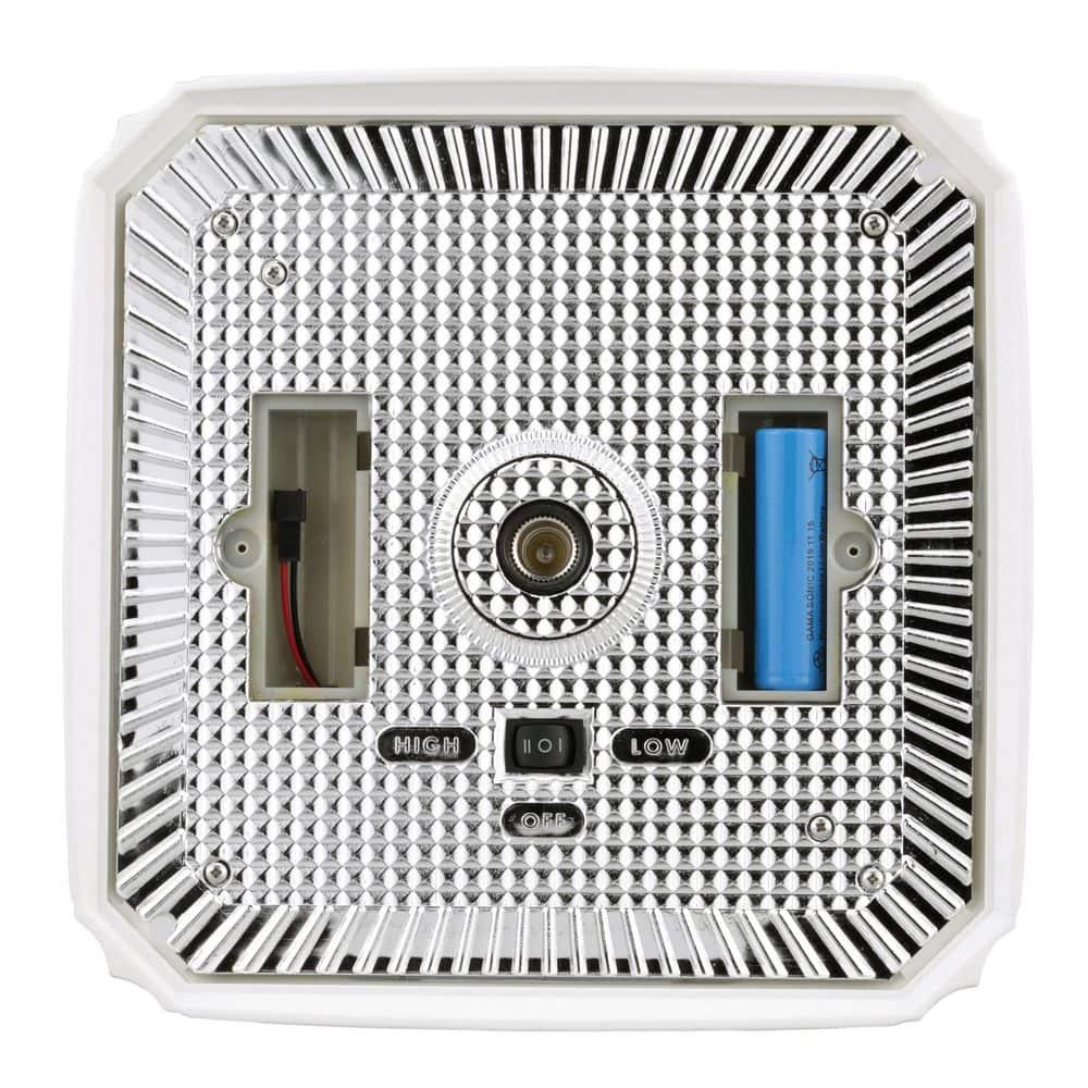 Baytown Ii Bulb Solar Light - Warm White LEDs- Wall/pier/ 3 Inch Fitter Mounts