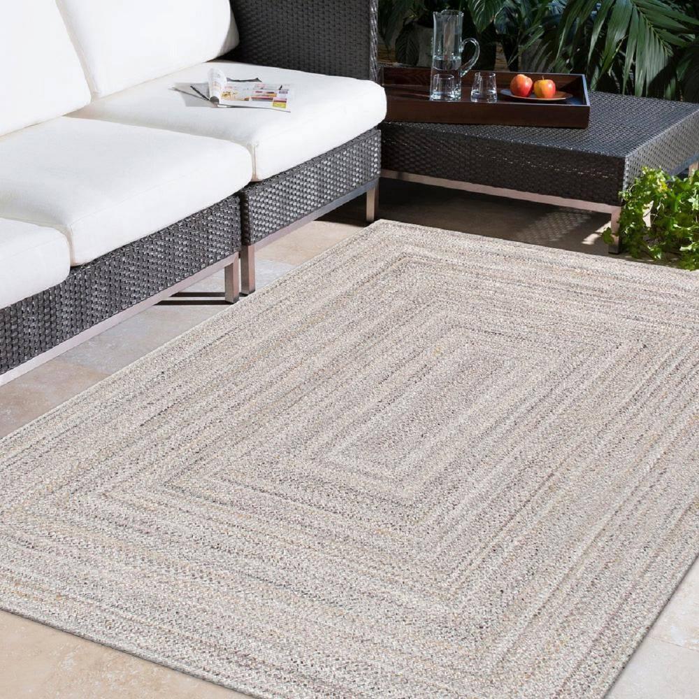 Lagos Hand Knotted Geometric Indoor / Outdoor Rug