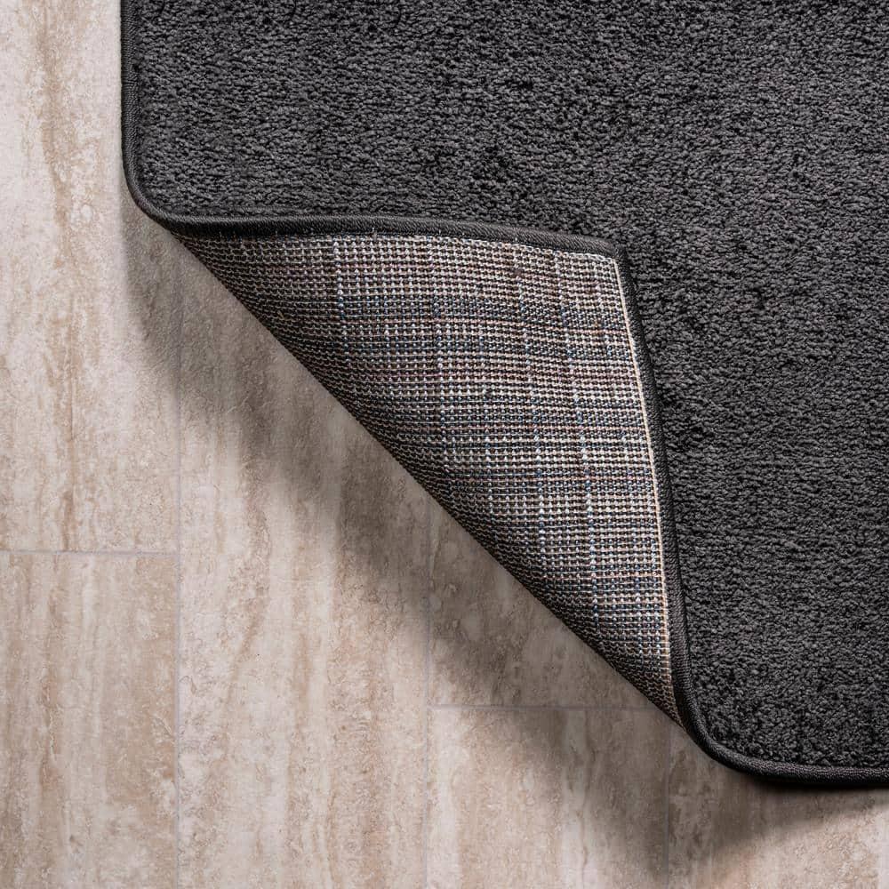 5'x5' Haze Solid Low-Pile, Black - JONATHAN Y