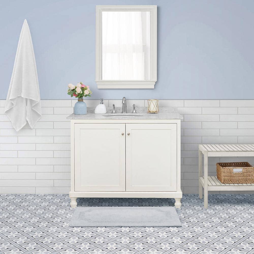 Laura Ashley Reversible Cotton 21 x 34 in. Bath Mat, Light Grey
