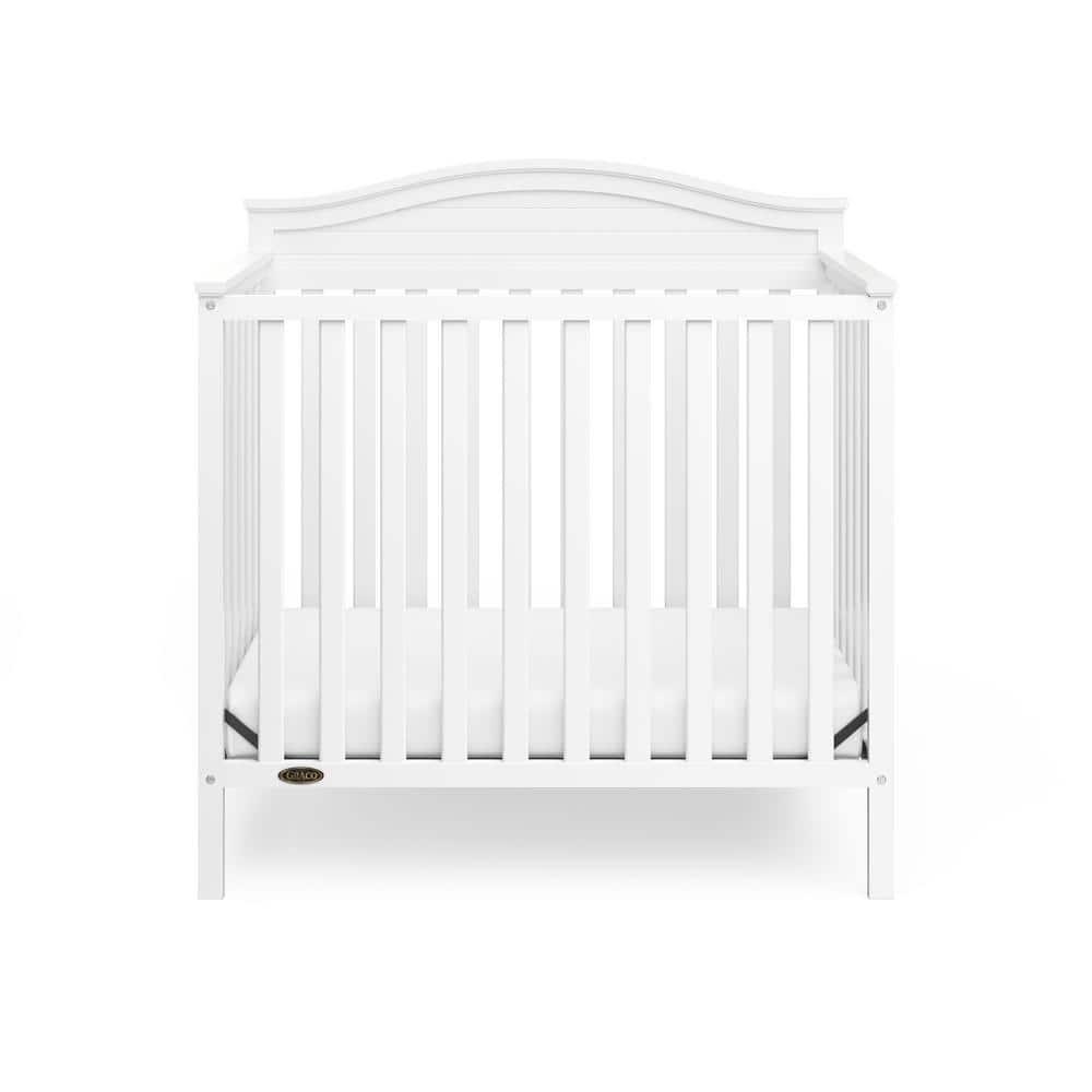 Graco Graco Stella 4-in-1 Mini Convertible Crib with Mattress