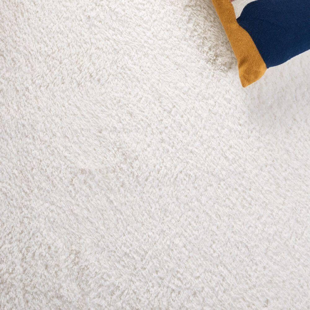 August Shag AUG200 Power Loomed Indoor Accent Rug - White - 3'x5' - Safavieh