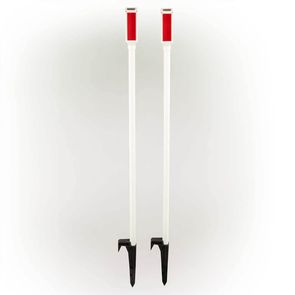 Alpine White Solar Powered Integrated LED Pathway Light Pack
