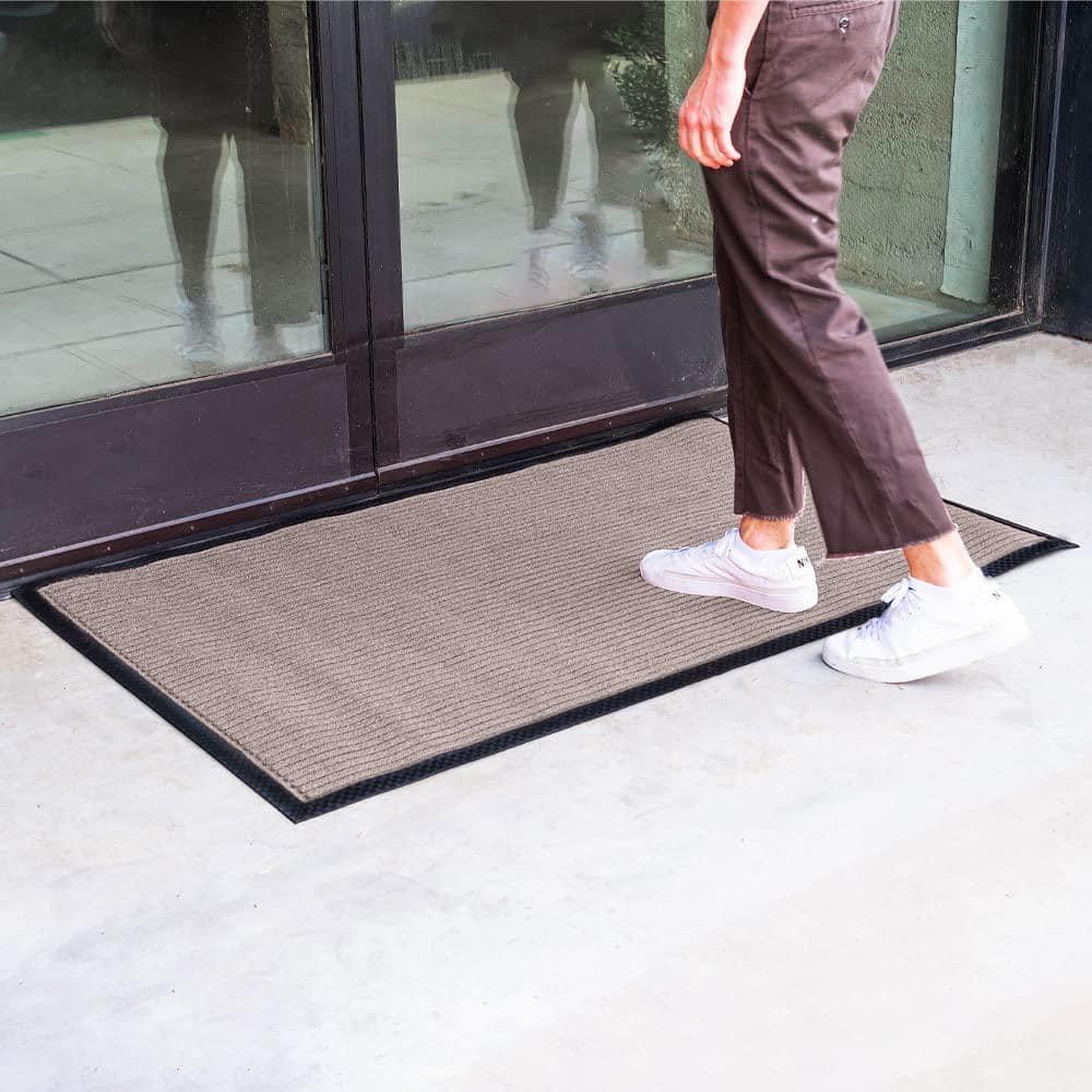 Envelor Front Door Mat Indoor Outdoor Entrance Doormat Non Slip Durable Floor Mat for Entry Mat Kitchen Rugs Home Decor Rugs Heavy Duty Mat Welcome Mat, 48 x 72 Inches, Maroon