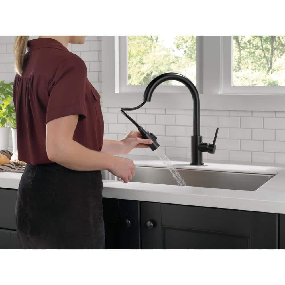 Trinsic Pull Down Sprayer Kitchen Sink Faucet, Single Handle Kitchen Faucet