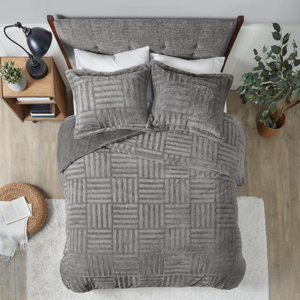 Gray Polar Brushed Faux Fur Comforter Mini Set Full/Queen 3pc: Madison Park, Hypoallergenic, Geometric Pattern, 3-Piece Set