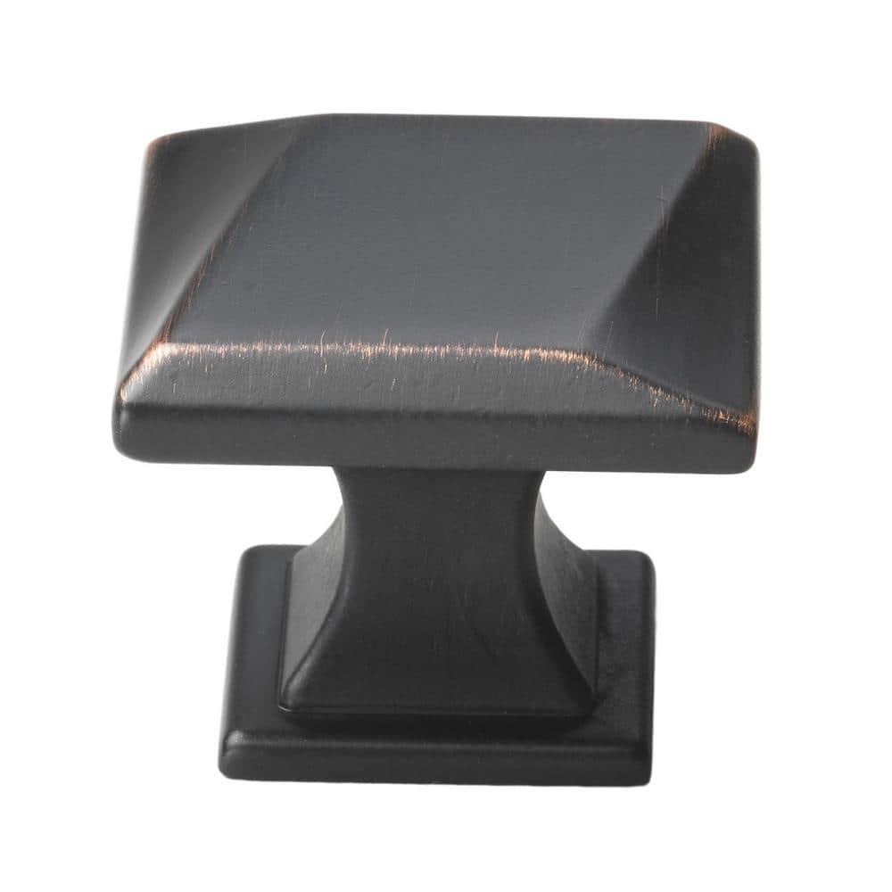 Giana Collection 1 1/4" Length Square Knob Multipack