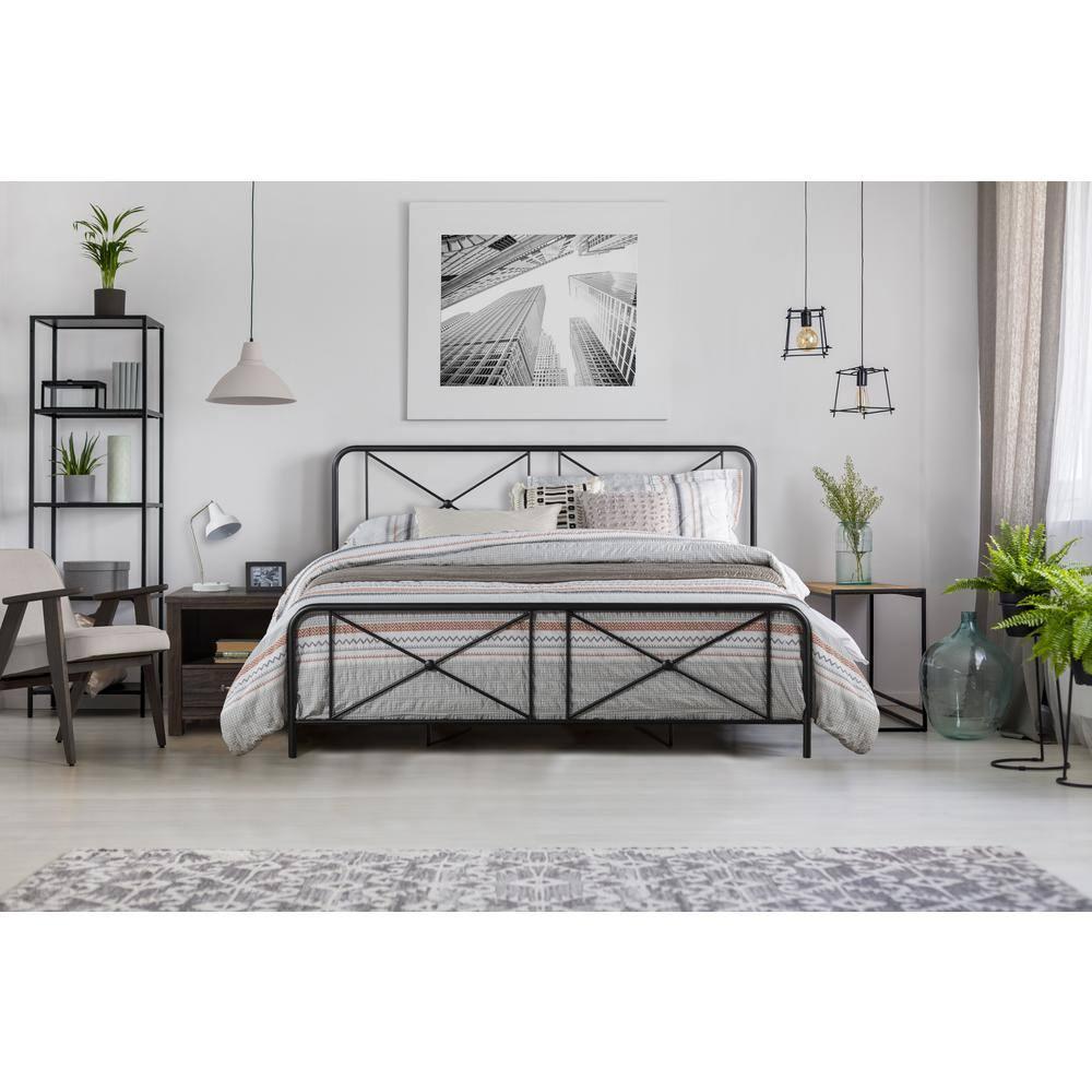 Hillsdale Furniture Williamsburg Geometric Design Metal King Bed, Black Sparkle