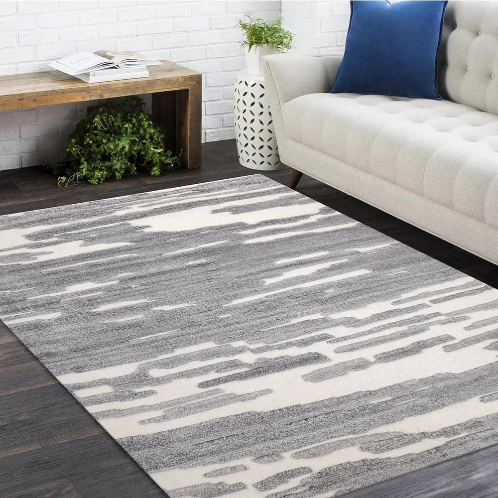 Solo Maverick Hand-Knotted Gray Wool & Viscose 8' x 10' Area Rug